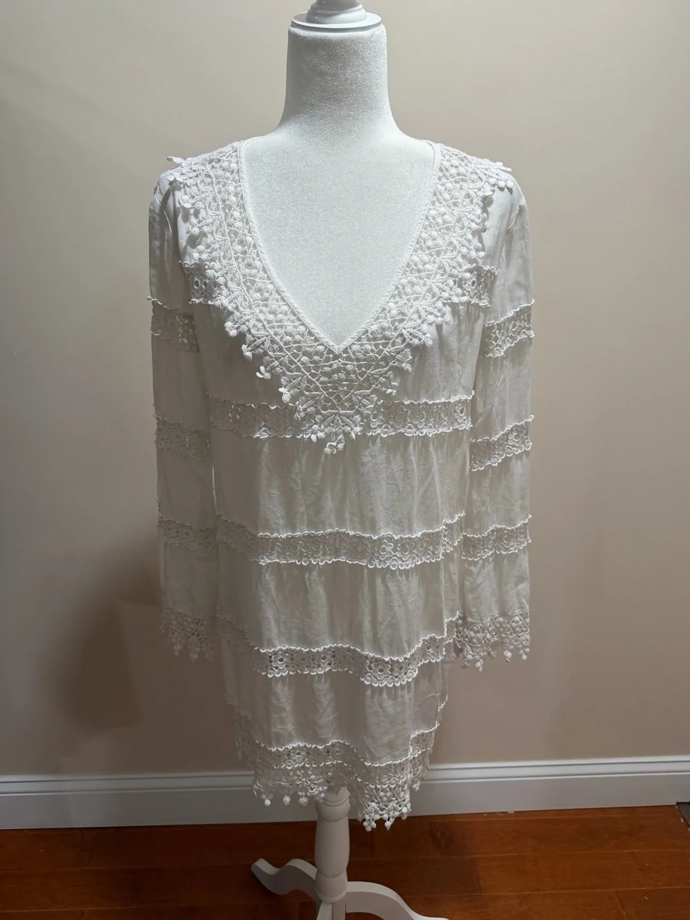 Tory Burch White Crochet Lace Long Sleeve V Neck Coverup Dress Sz. L